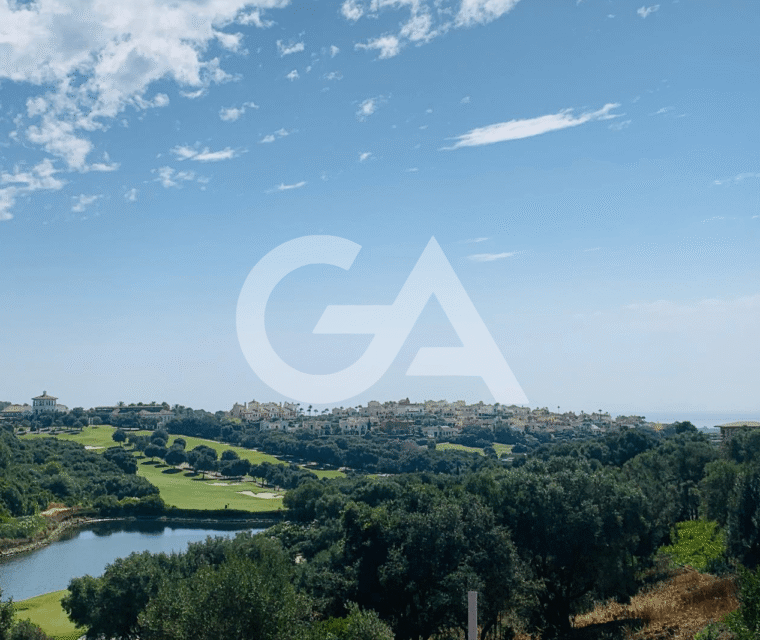 Frontline Golf & Lake Plot