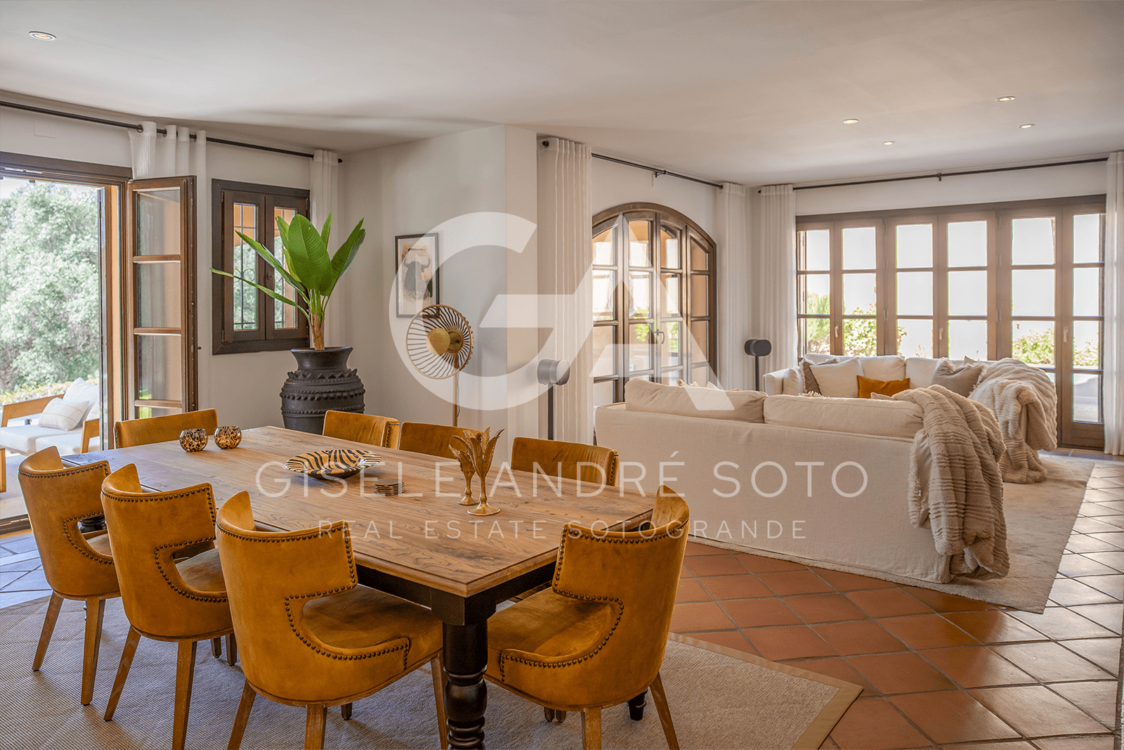 Los Cortijos frontline golf villa